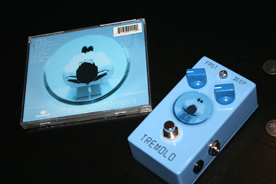Bleu Tremolo Pedal