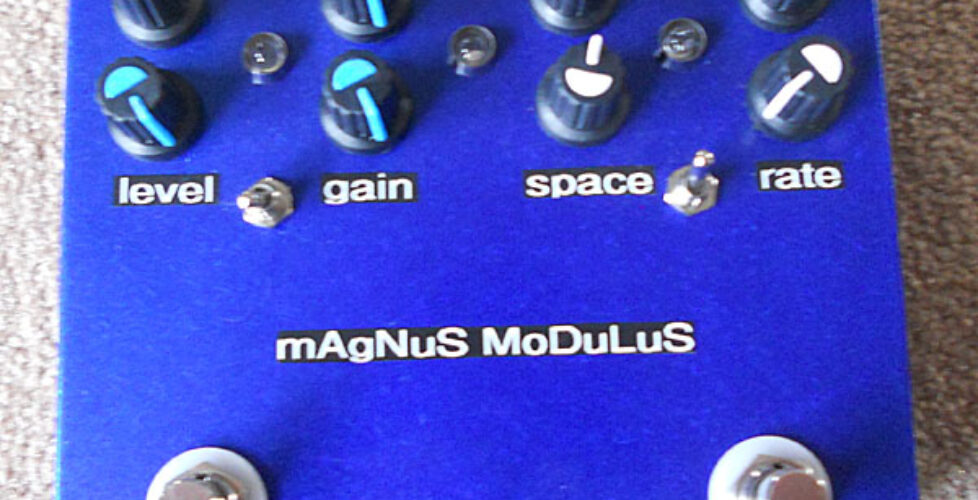 Magnus Modulus (chorus-tremolo-delay)